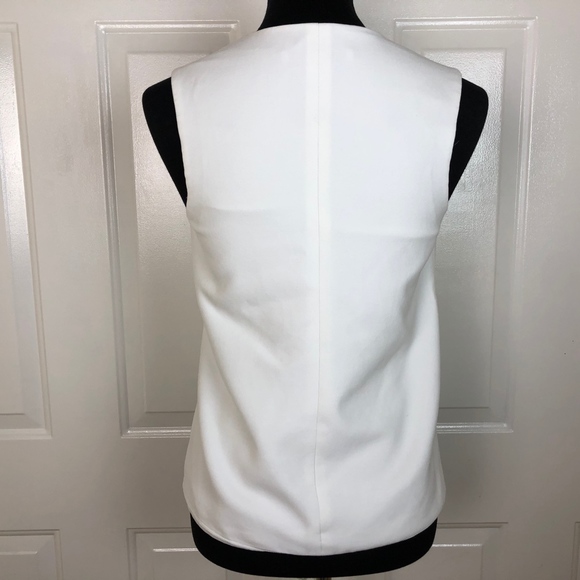 Trina Turk Women's White V-neck Sleeveless Blouse - Picture 3 of 5